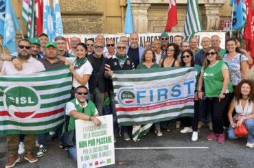 Secondo presidio al Mef a tutela delle lavoratrici e dei lavoratori di Ader. La fotogallery