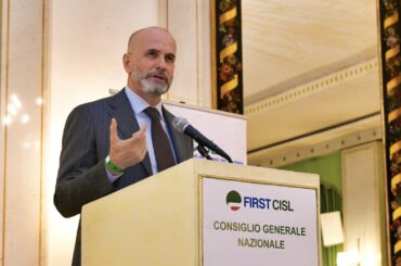 Colombani al Consiglio generale First Cisl: con i rinnovi contrattuali va redistribuito il valore prodotto a lavoratrici e lavoratori