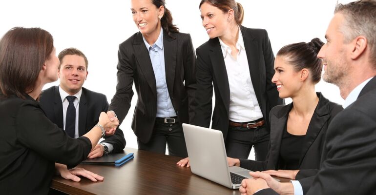 Ennia Ferrari, certificazione parità di genere, un aiuto al mondo femminile