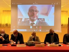 First Cosenza, lezione di educazione finanziaria con Riccardo Colombani, banche e risparmio per la crescita dei territori