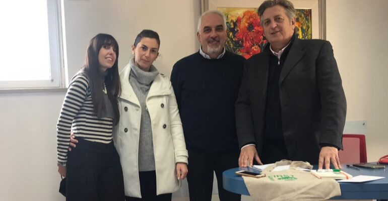 First Cisl Reggio Calabria vicina all’Hospice Via Delle Stelle: donati borsoni e divise per il personale sanitario
