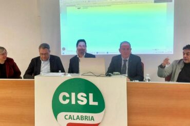 Consiglio Generale First Cisl Calabria: desertificazione bancaria e rischi climatici, serve un patto per proteggere cittadini e imprese