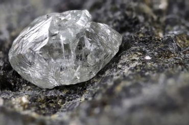 Diamanti, bisogna tutelare i lavoratori, vittime al pari dei risparmiatori!