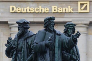 Deutsche Bank: l’utile netto del gruppo scende del 65% a 229 milioni.