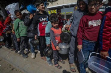 Gaza. Lettera di Landini, Fumarola, Bombardieri a Meloni: “Fare ogni sforzo politico e diplomatico affinché si raggiunga il cessate il fuoco e sia garantita l’assistenza umanitaria alla popolazione palestinese”