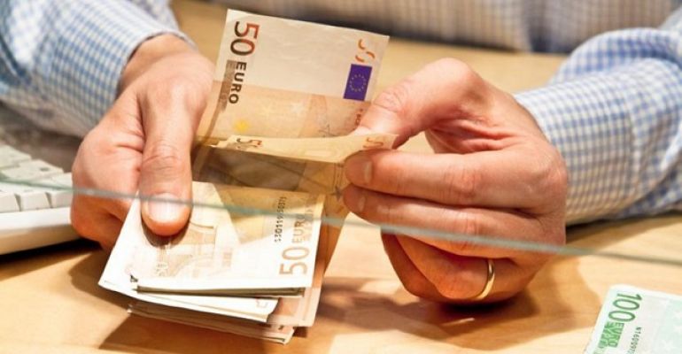Conti correnti: “E io pago”…