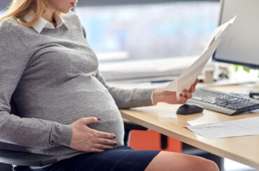Decontribuzione lavoratrici madri e fruizione flessibile maternità obbligatoria, l’approfondimento First Cisl