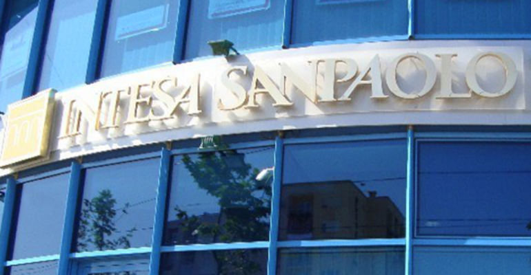 Sindacati Intesa Sanpaolo su smart working: no a pressing aziendale, scelta è volontaria. Presto assemblee dei lavoratori