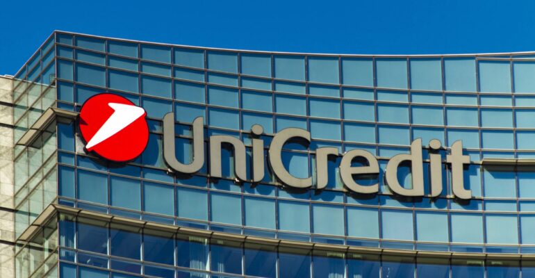 Unicredit, accordo sul premio di produttività: ai lavoratori 2.200 euro