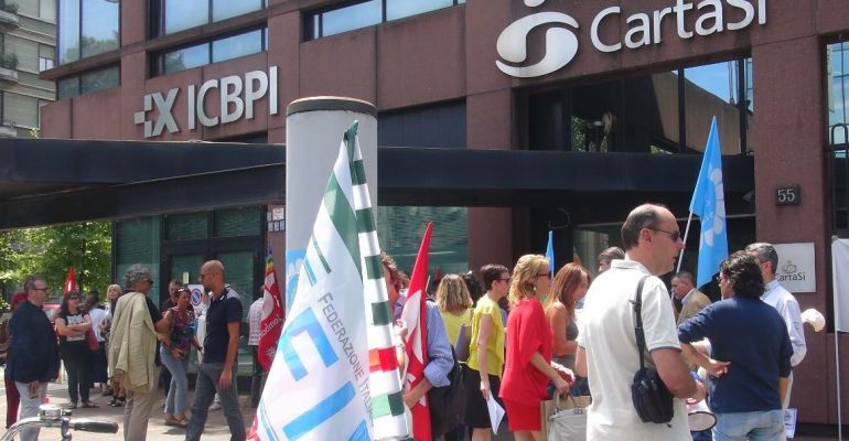 First Cisl Lombardia, presidio davanti alla sede di ICPBI