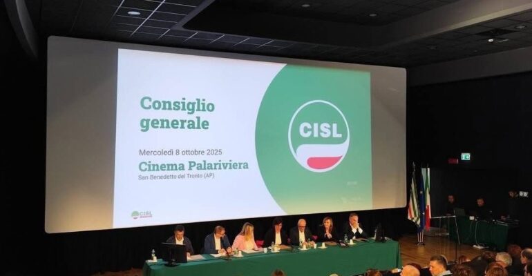 CONSIGLIO GENERALE CISL MARCHE AL PALA RIVIERA DI SAN BENEDETTO