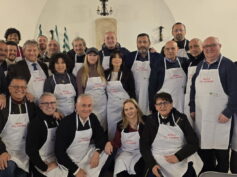 CISL Napoli alla mensa dei poveri del Carmine: solidarietà concreta per la Pasqua