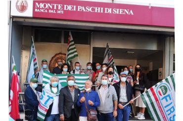 Mps mobilitazione nazionale, presidio di protesta a Bari