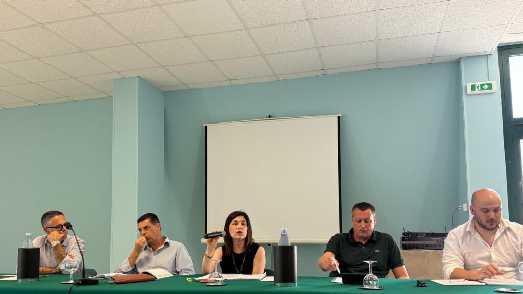 Assemblee Lecce (2)