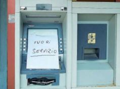 Dati che fanno riflettere: in un decennio, Ravenna ha perso 57 filiali e 122 bancomat