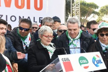 #FuturoalLavoro – Imponente manifestazione a Roma