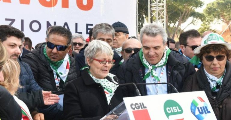 #FuturoalLavoro – Imponente manifestazione a Roma