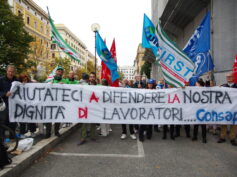 Presidio delle lavoratrici e dei lavoratori CONSAP davanti al MEF