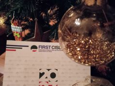 Auguri per un felice Santissimo Natale e un sereno anno nuovo