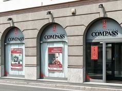 Compass, niente sportelli aperti nei sabati del periodo natalizio e di agosto