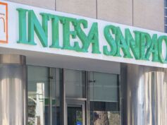 Intesa Sanpaolo, accordo sul premio di risultato: 165 milioni destinati ai lavoratori