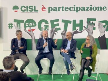 Colombani: l’Intelligenza artificiale a supporto delle persone e delle loro competenze bancarie e assicurative, ecco la tecnologia che farà crescere il Paese