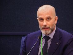 Colombani: serve un nuovo capitalismo partecipativo, banche e assicurazioni tornino alla loro funzione sociale