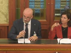 Banche, Colombani: credito in calo dal 2011, le garanzie valgono 300 miliardi. Serve un Protocollo sull’occupazione nel settore